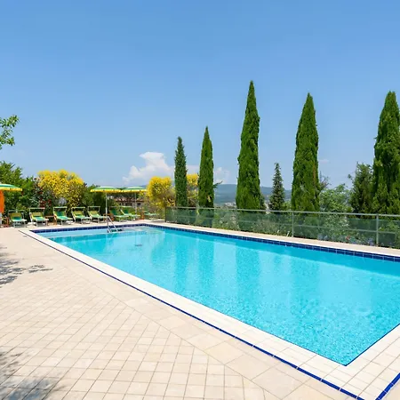 Вилла La Rosa By Interhome Монтелупо-Фьорентино